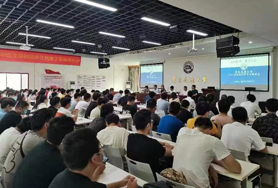 beat365正版唯一入口必一举办毕业生留赣就业专场招聘会